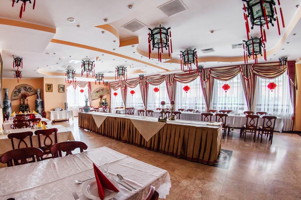 Władysławowo Hotel Pekin מראה חיצוני תמונה